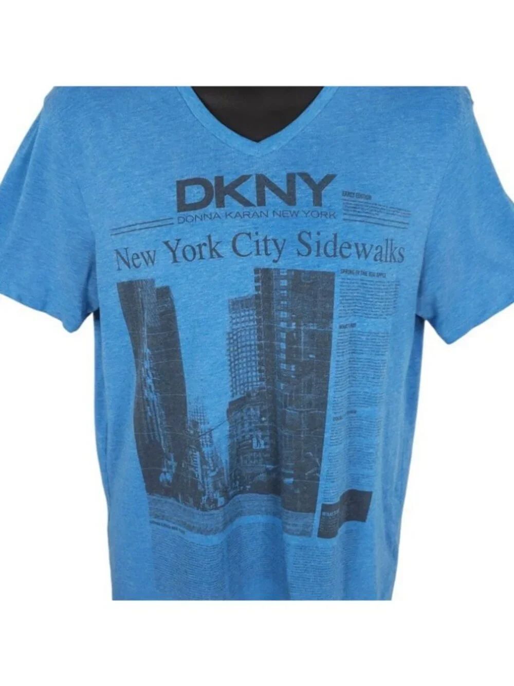 DKNY T Shirt Mens Size Medium Blue New York City Sidewalks Newspaper Print